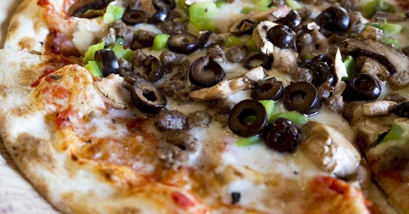 Pizza surgelée au micro onde : le guide pour un résultat parfait