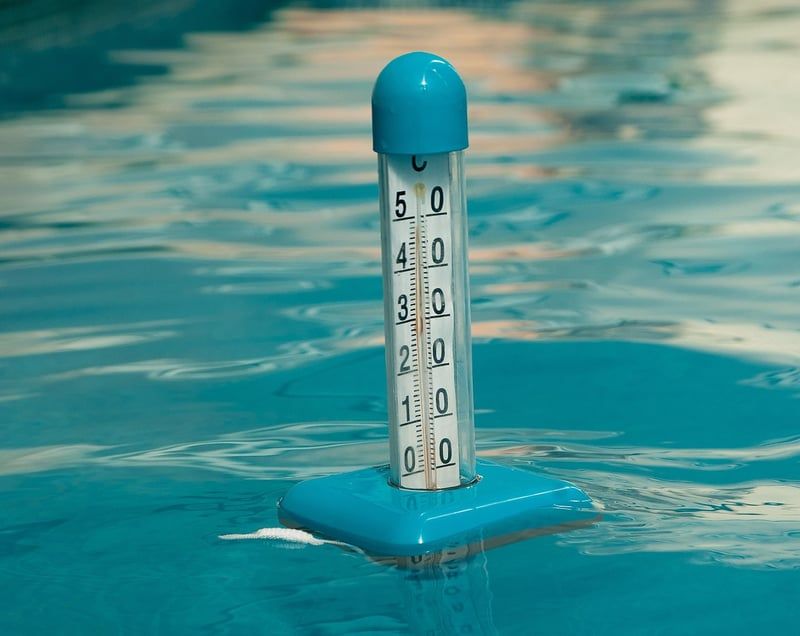 Comment mesurer un liner de piscine en 2026 : le guide complet