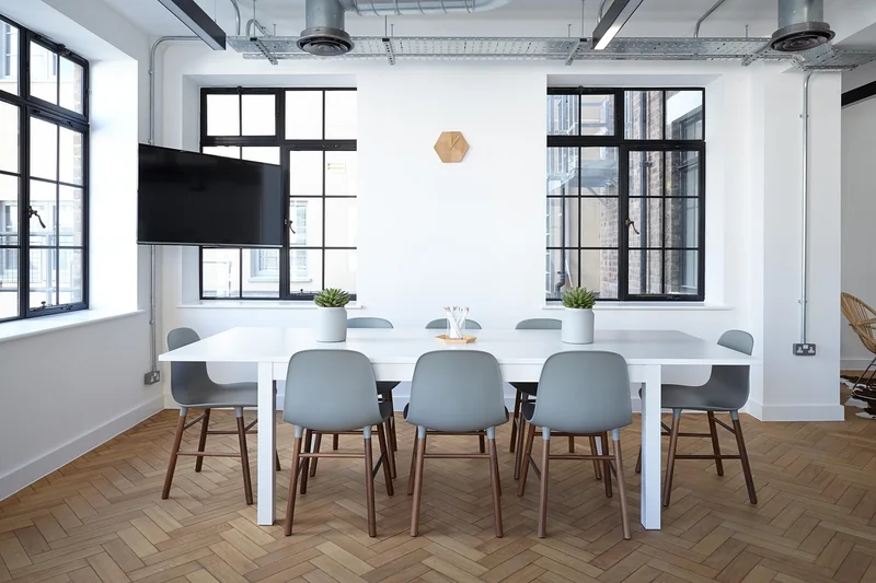 Mobilier et agencement : le piège du « tout rempli »